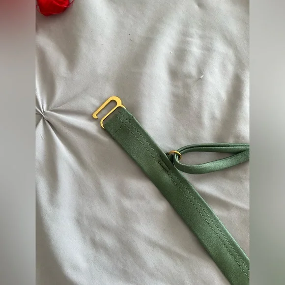 zaful/shein medium green bikini top - Picture 3 of 6